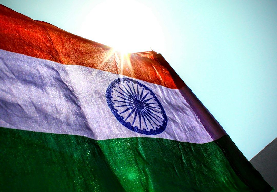 US Fed का कड़ा रुख: Nifty के लिए क्या है संकेत? FIIs की चाल पर रखें नज़र!